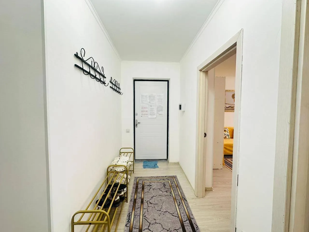 Apartmán Квартира Для Больших Групп Путешественников Рядом С Жд Вокзалом И Аэропортом Almaty Kazachstán