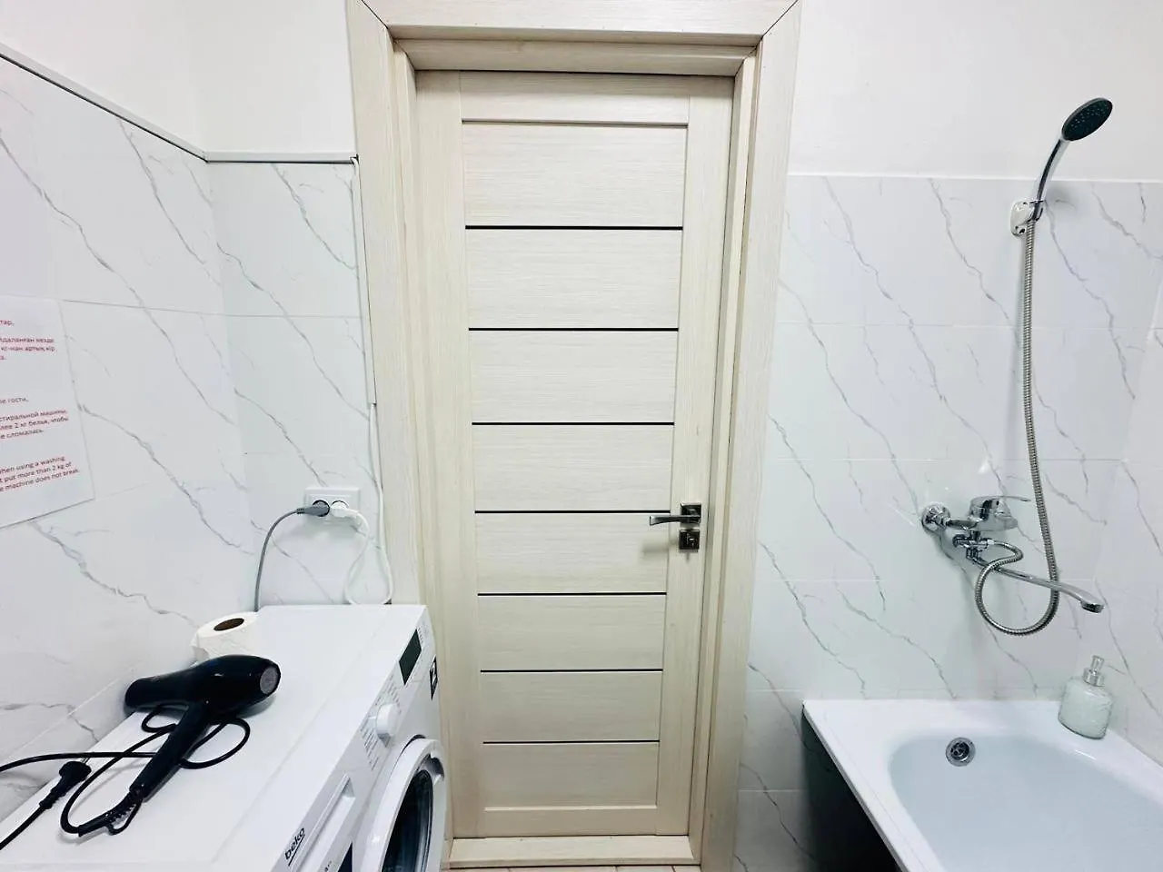 Apartmán Квартира Для Больших Групп Путешественников Рядом С Жд Вокзалом И Аэропортом Almaty Kazachstán